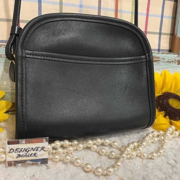 Authentic COACH Vintage Abbie Small Black Leather Crossbody 9017 EUC! - Picture 2 of 14